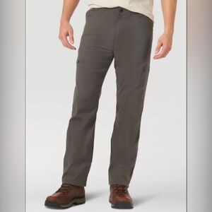 Wrangler Men's Gray Performance 38x30 Cargo Pants Utility Comfort Flex Waist NEW